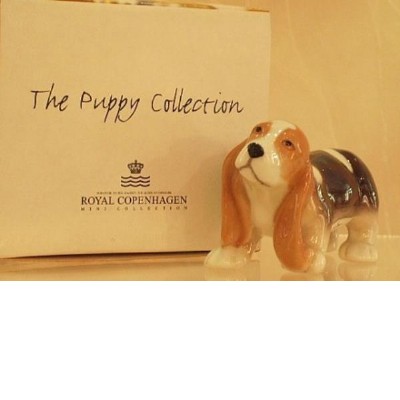 basset hound  in porcellana royal copenhagen